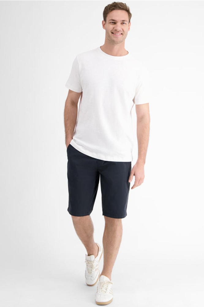 CHINO BERMUDA ULTRALICHT EN SNELDROGEND 2559230 491 BLUE NIGHT